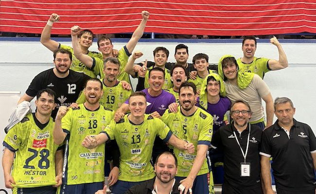 Balonmano Caja Rural de Zamora, campe&oacute;n del grupo, al imponerse en Pinto: 25-30