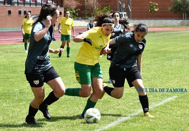 La magia de María no sirvió esta vez para aupar a las suyas. Foto E Pedrosa