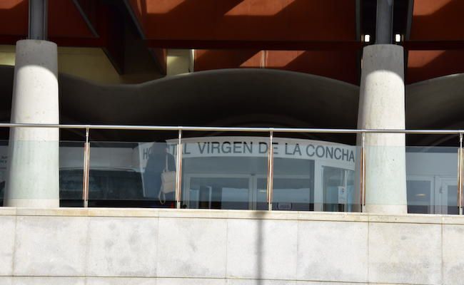 Entrada del hospital Virgen de la Concha