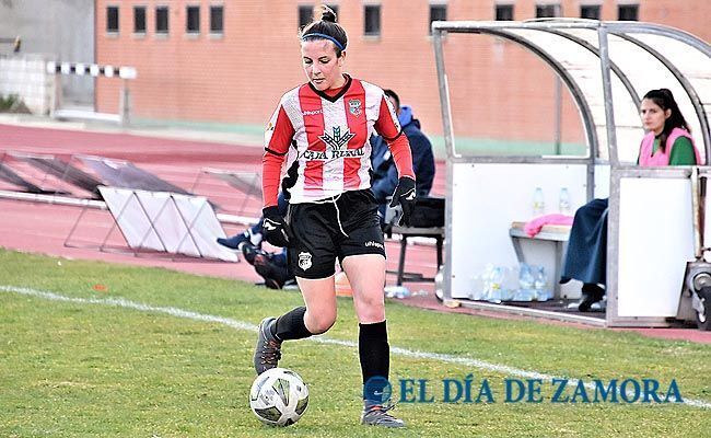 Mónica Novo, defensa del ZCF Amigos del Duero. Foto: Esteban Pedrosa