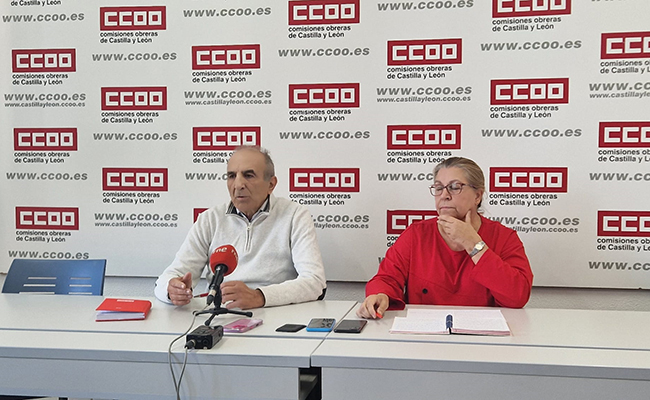 CCOO y UGT continúan con la lucha para que la Residencia de los Tres Árboles siga abierta