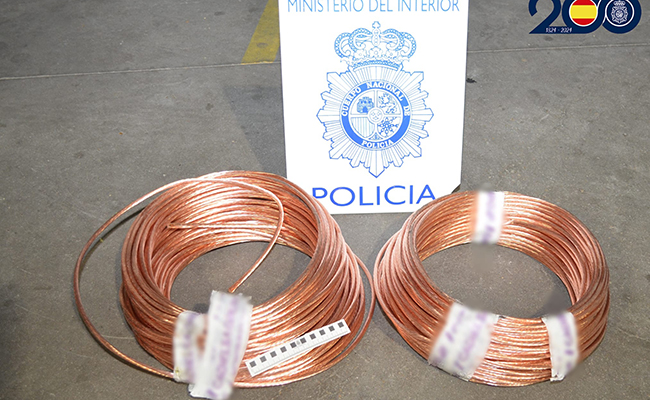 La Policía Nacional detiene a tres personas por apropiación de cobre “desnudo”
