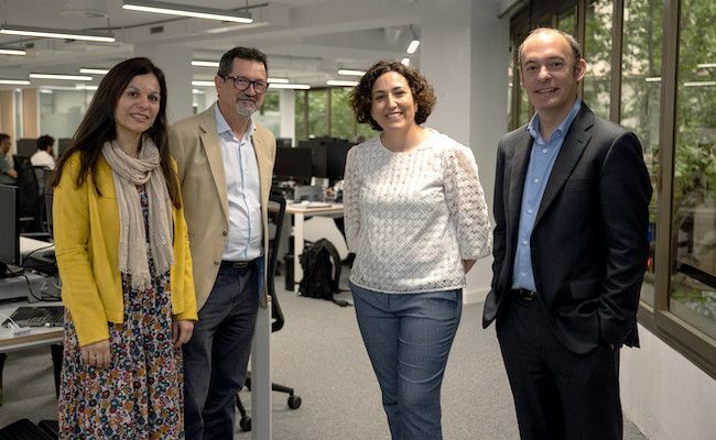 Maria Vidal, Miguel Gil, Cristina Saura y Aleix Prat, coautores del estudio (Foto: Francisco Avia)