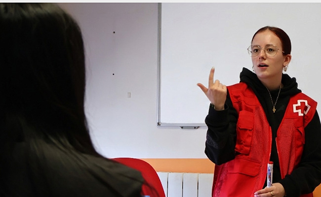 Cruz Roja Juventud y el Ayuntamiento  organizan un taller para familias