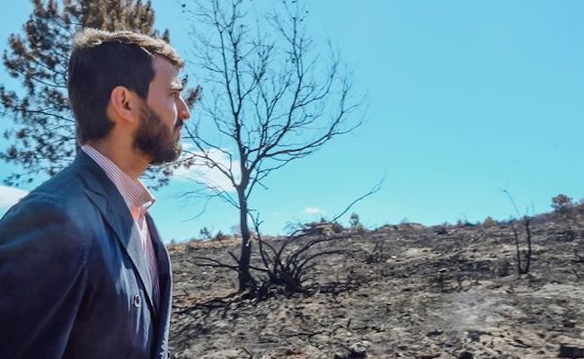 El vicepresidente de la Junta en su visita a la parte quemada de la Sierra de la Culebra en junio