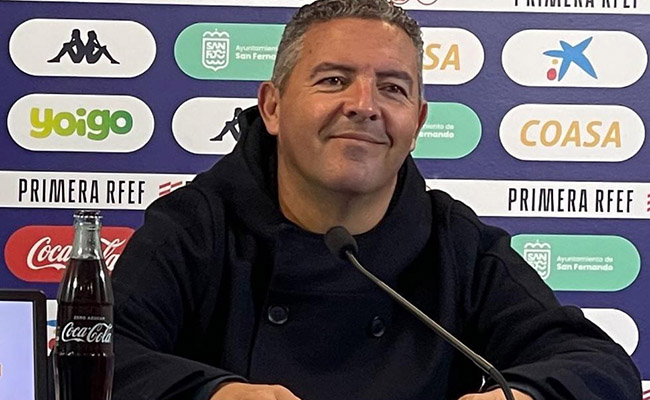 Vizcaíno afirma que quedan cinco jugadores para cerrar la plantilla