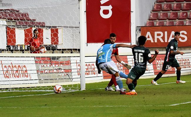 Primer gol del Zamora (Esteban Pedrosa)