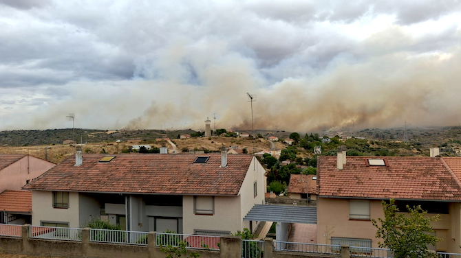 El incendio de Villalcampo, estabilizado y sin llama