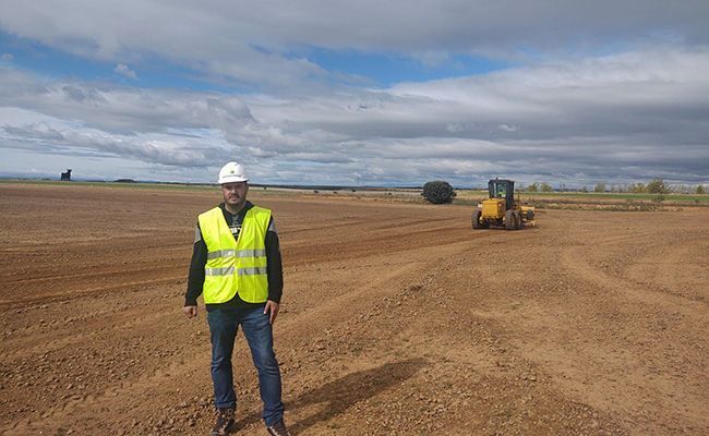 Vicente Merino, en los terrenos de Barcial