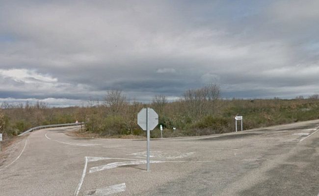 Cruce de inicio de la carreta hacia Tábara