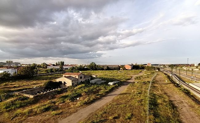 Terrenos de Adif, en la  Estación del Ferrocarril