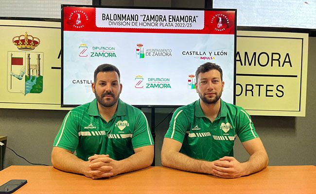 Ivàn López  y  Raúl, durante la rueda de prensa de esta semana