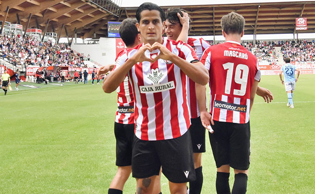 El Zamora CF lo da todo para sumar su primera victoria en el Ruta de la Plata (2-0)