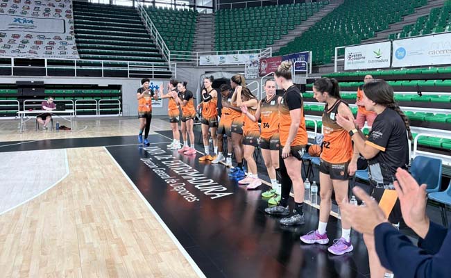 El CD Zamarat volvió derrotado de Cáceres: 73-64