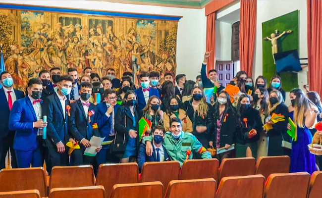 Los quintos, en el salón de plenos del ayuntamiento de Toro