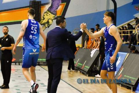 CB Zamora 84 Morón 71